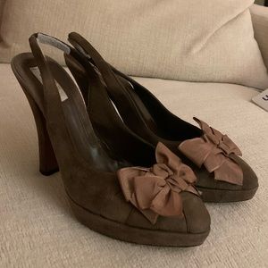 brown moschino bow heels